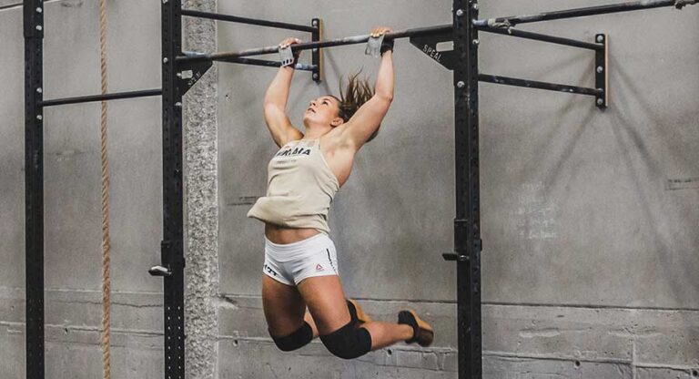 pull up butterfly chest to bar